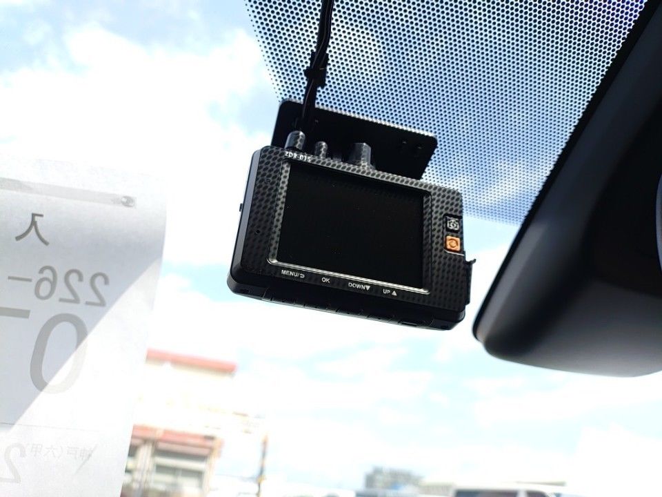 2019 Toyota プリウス α auction photo 17