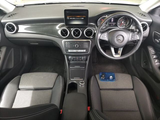 2016 Mercedes-Benz CLA-Class CLA180 auction photo 3