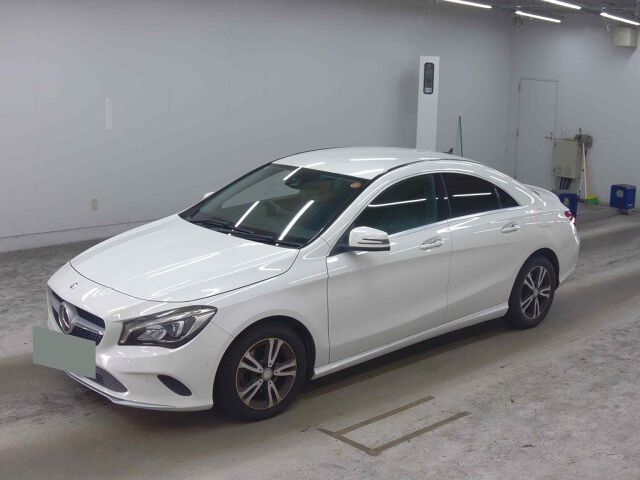 2016 Mercedes-Benz CLA-Class CLA180 auction photo 4