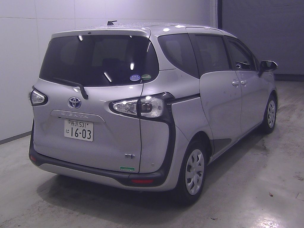 2016 Toyota Sienta Hybrid G ​​(6 seats) auction photo 2