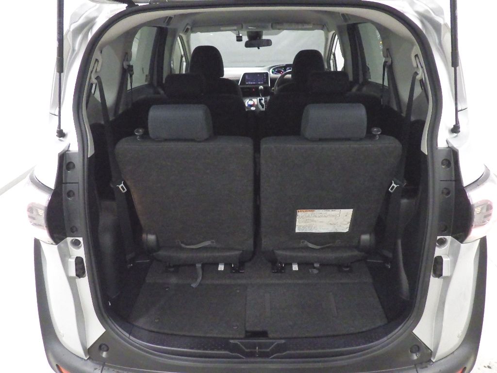 2016 Toyota Sienta Hybrid G ​​(6 seats) auction photo 8