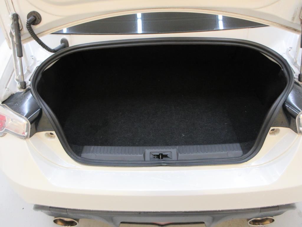 2012 Toyota 86 GT auction photo 8