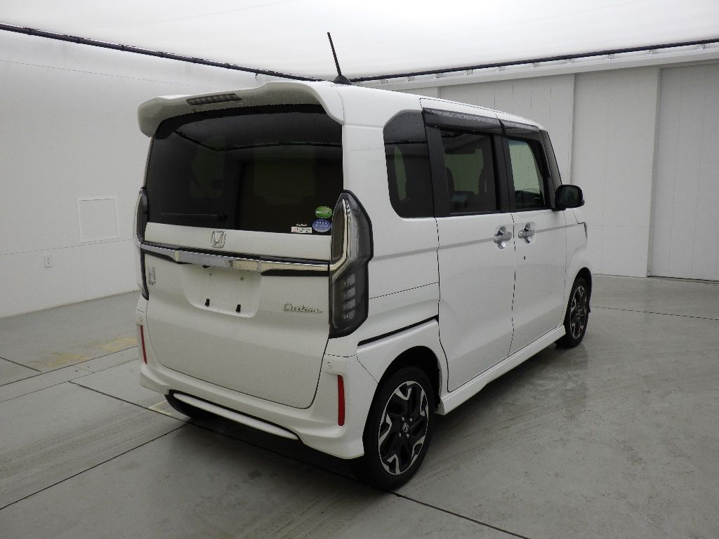 2019 Honda N-BOX 4WD カスタムG EXターボホンダセンシング auction photo 2