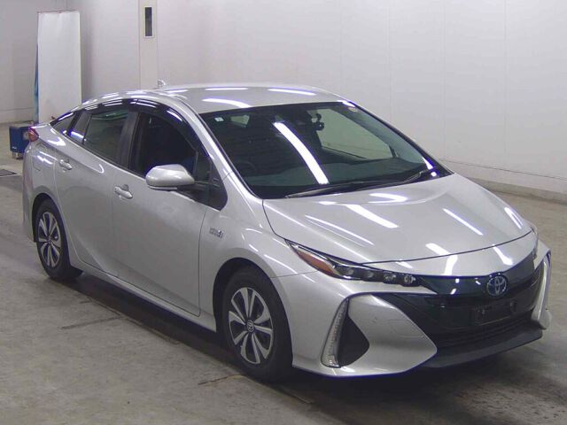 2019 Toyota Prius PHEV S Japan auction vehicle