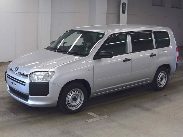 2023 Toyota Probox ハイブリットGX auction photo 4