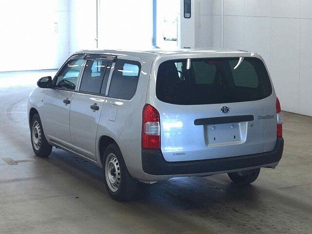 2023 Toyota Probox ハイブリットGX auction photo 2