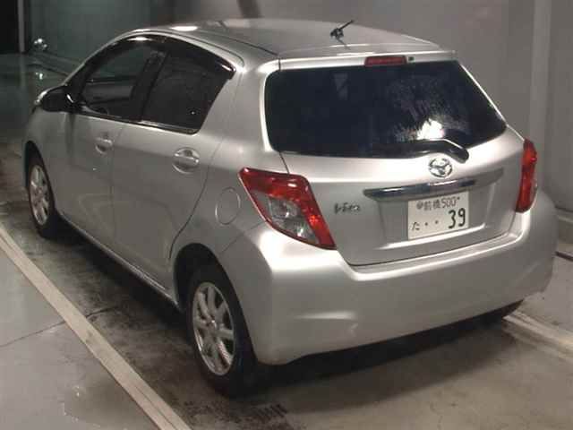2014 Toyota Vitz F Smile Edition auction photo 2