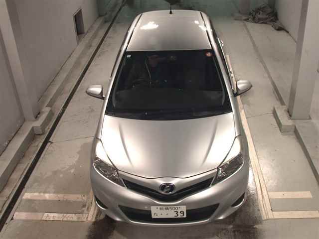 2014 Toyota Vitz F Smile Edition auction photo 6