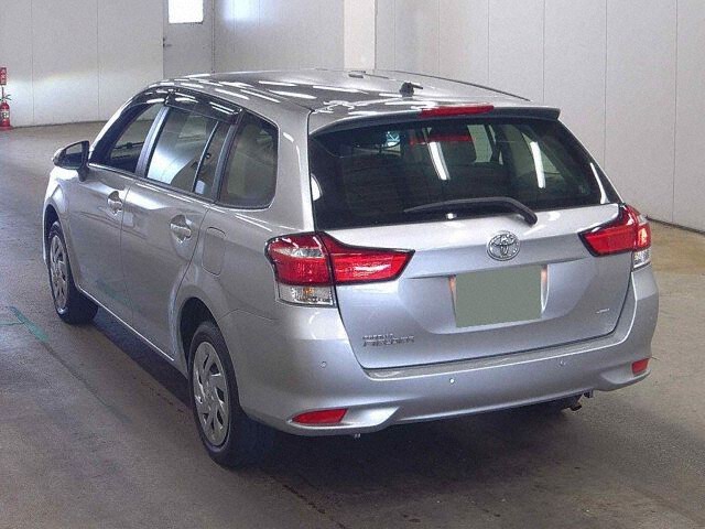 2025 Toyota Corolla Fielder EX 4WD auction photo 2