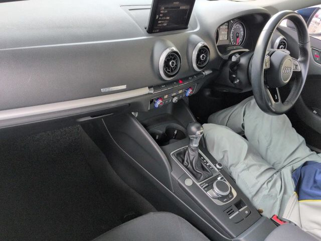 2017 Audi A3 スポB2.0TFSIクワ 4WD auction photo 3