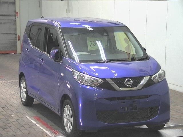 2022 Nissan Dayz 4WD X Japan auction vehicle