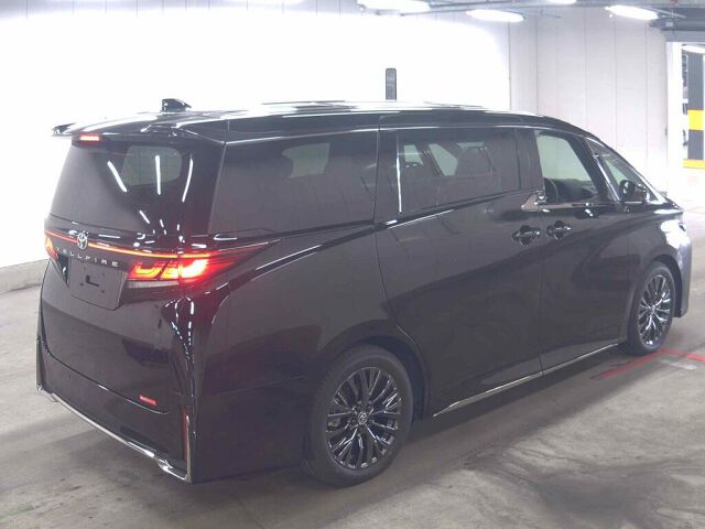 2025 Toyota Vellfire Z Premier auction photo 5