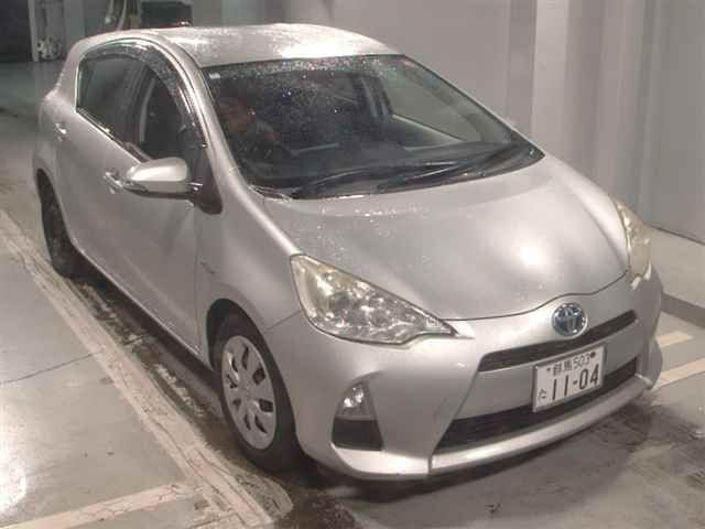 2012 Toyota Aqua S Japan auction vehicle
