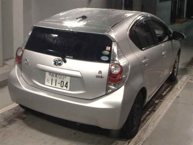 2012 Toyota Aqua S auction photo 5