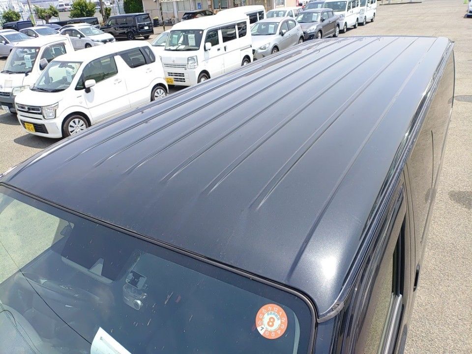 2020 Toyota Hiace auction photo 7