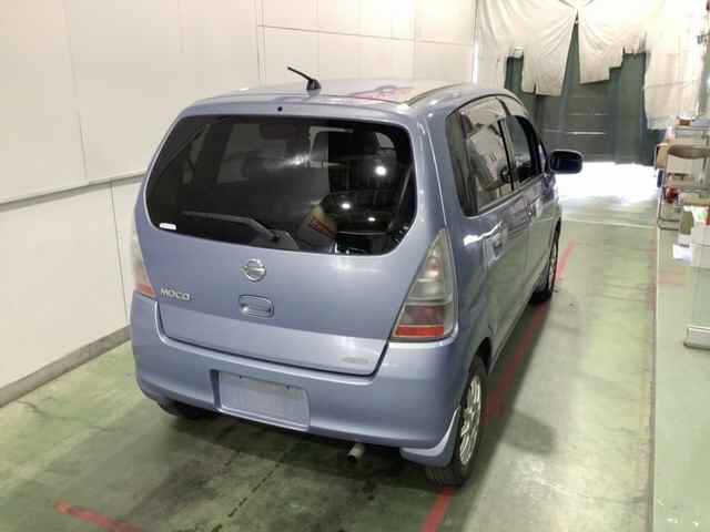2004 Nissan モコ 4WD auction photo 2