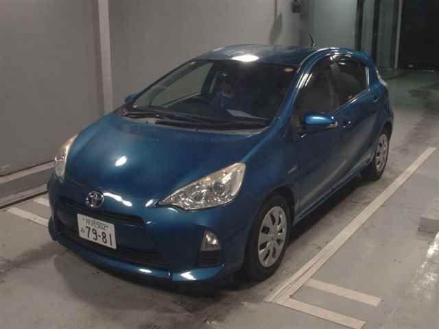 2014 Toyota Aqua S auction photo 4