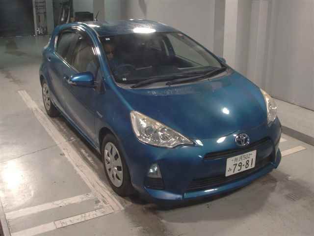 Japan Auction Vehicles 12 2014 Toyota Aqua S auction photo