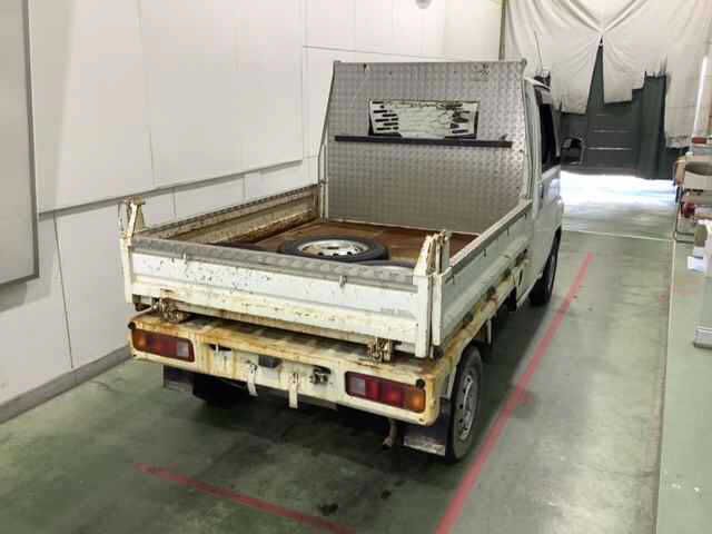 2006 Honda アクティ 4WD Dump Truck auction photo 2