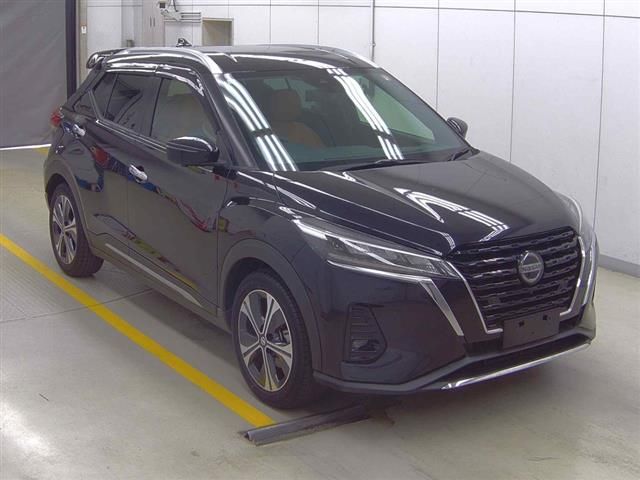 2021 Nissan Kicks X Two-Tone Intear Edition Japan auction vehicle