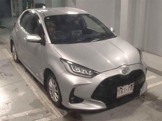 Japan Auction Vehicles 12 2020 Toyota Yaris Z auction photo