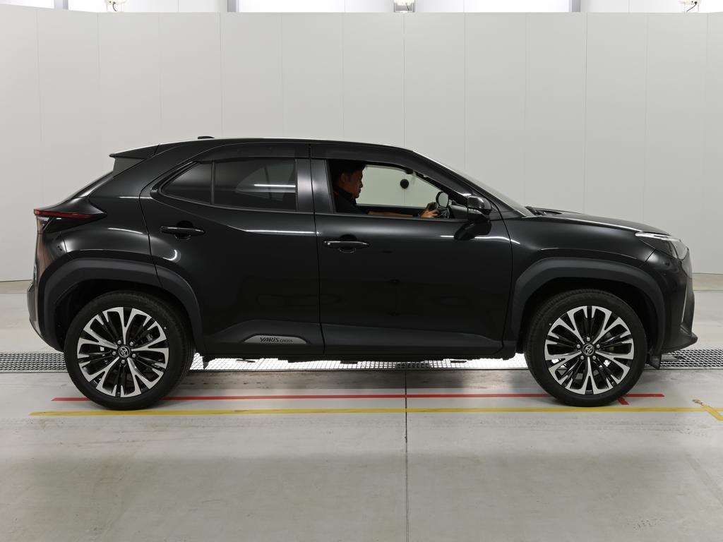 2022 Toyota Yaris Cross ハイブリッドZ auction photo 3