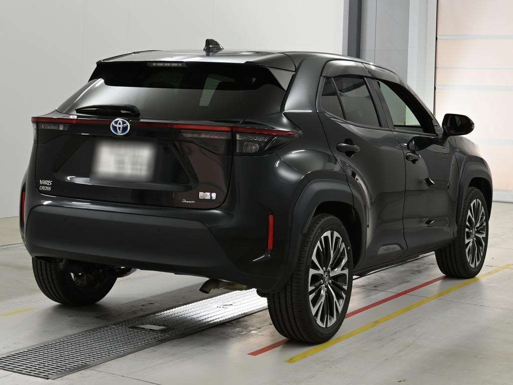 2022 Toyota Yaris Cross ハイブリッドZ auction photo 2