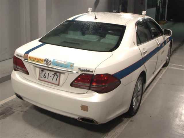 2009 Toyota Crown ロイヤルサルーン auction photo 5