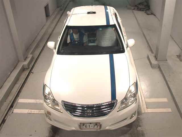 2009 Toyota Crown ロイヤルサルーン auction photo 6