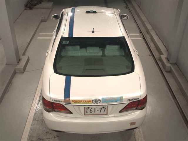 2009 Toyota Crown ロイヤルサルーン auction photo 7