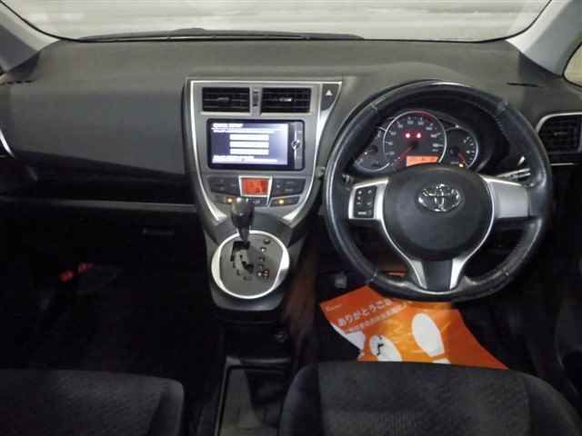 2013 Toyota Ractis 4WD G auction photo 3