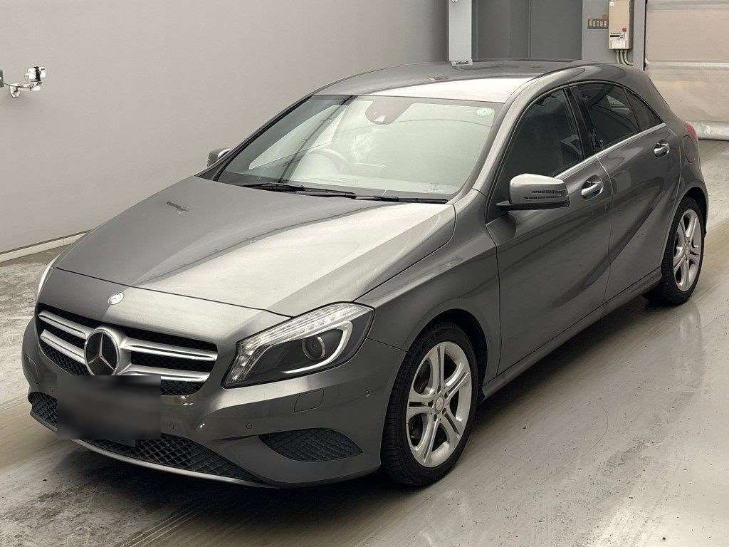 Japan Auction Vehicles 4 2015 Mercedes-Benz A-Class A180 auction photo
