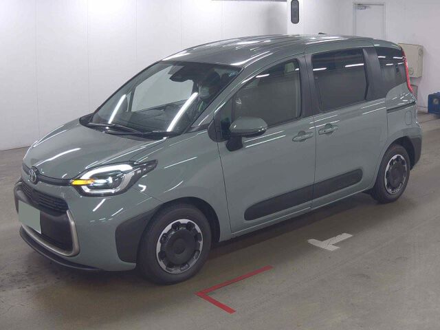 2026 Toyota Sienta Hybrid Z auction photo 4