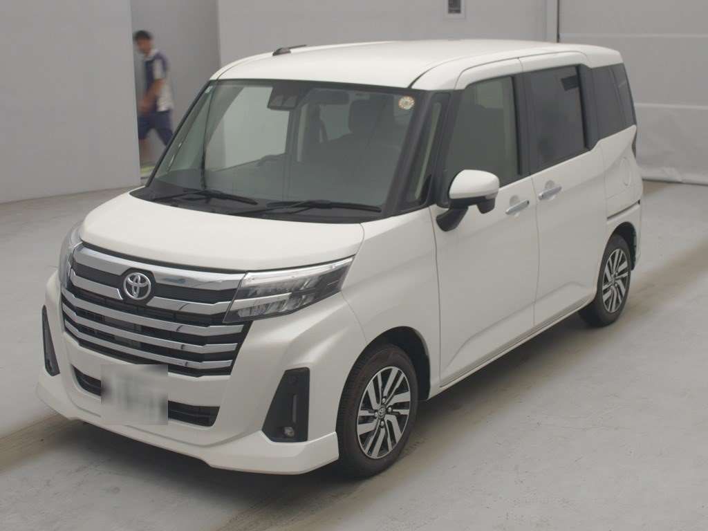 Japan Auction Vehicles 4 2025 Toyota Roomy Custom G 4WD auction photo
