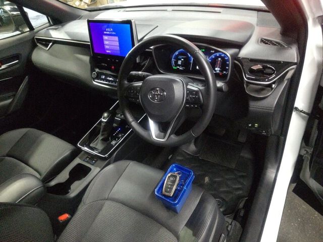 2025 Toyota Corolla Cross Hybrid Z auction photo 3