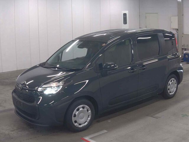 2025 Toyota Sienta ハイブリッドG auction photo 4
