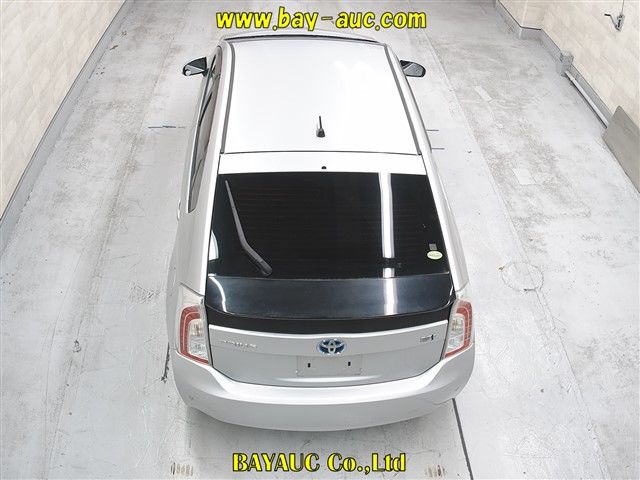 2013 Toyota Prius S auction photo 5