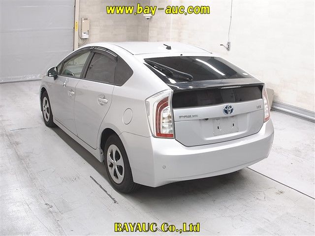 2013 Toyota Prius S auction photo 2
