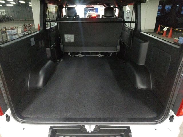 2026 Toyota Hiace LスーパーGLダーク2 4WD auction photo 3