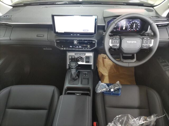 2026 Toyota Hilux Z 4WD auction photo 3