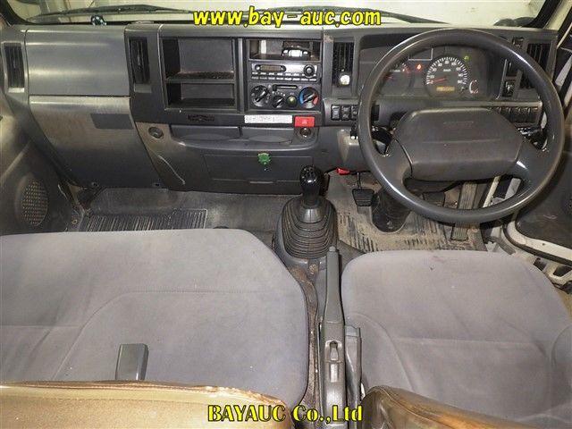 2010 Isuzu Elf Double cab auction photo 6