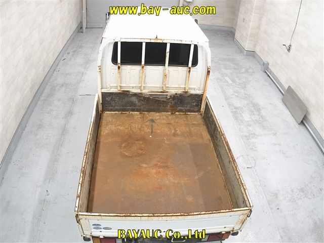 2010 Isuzu Elf Double cab auction photo 5