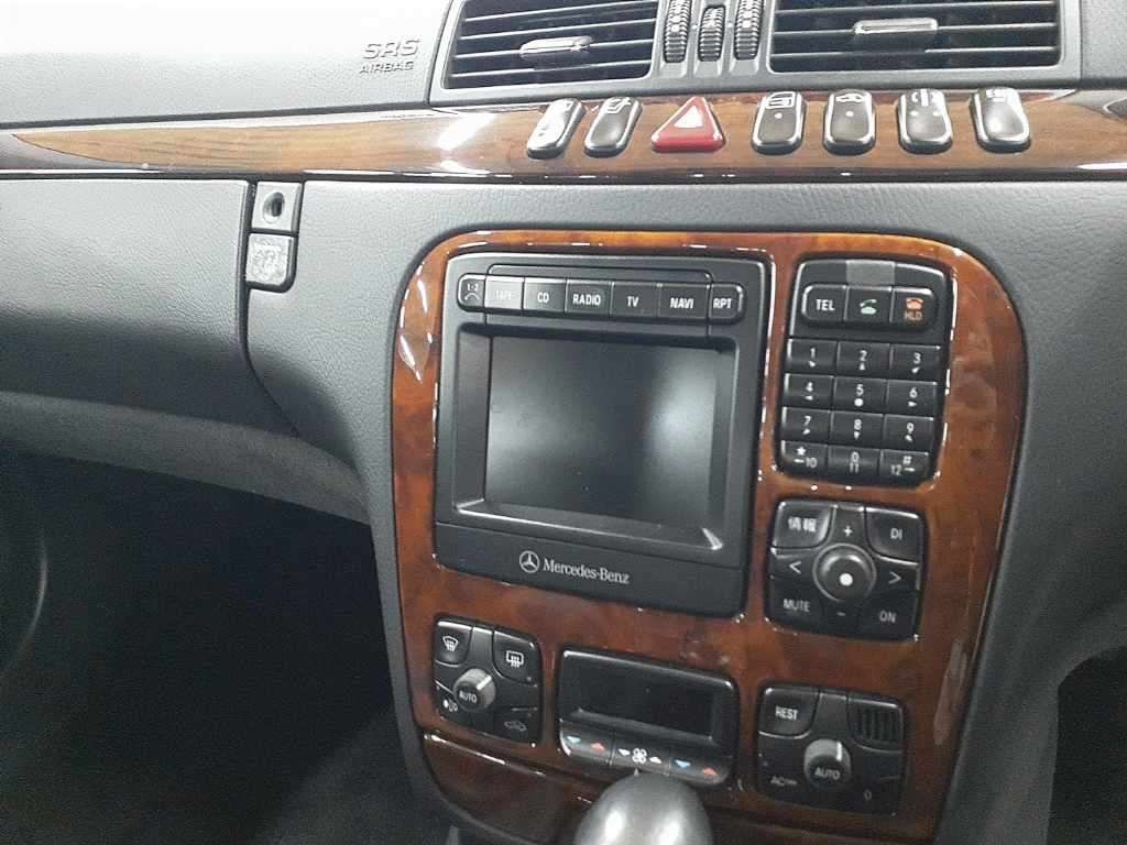 2001 Mercedes-Benz S-Class S320 auction photo 12