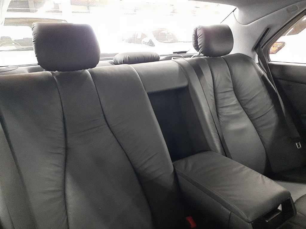 2001 Mercedes-Benz S-Class S320 auction photo 11