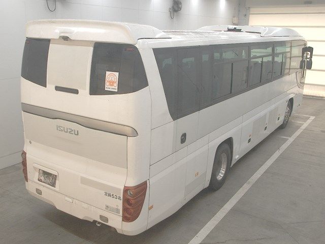 2005 Isuzu バス auction photo 2