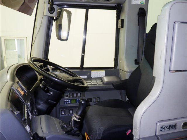 2005 Isuzu バス auction photo 4