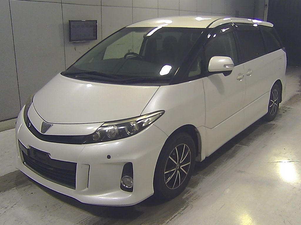 2014 Toyota Estima Aeras 7 people auction photo 4