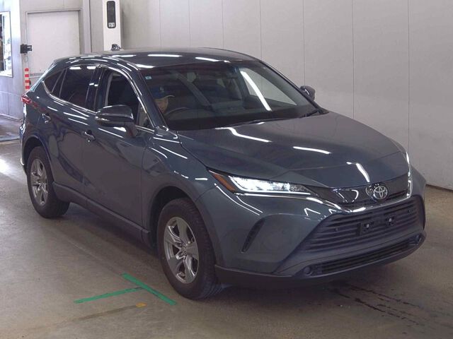 2023 Toyota Harrier S Japan auction vehicle