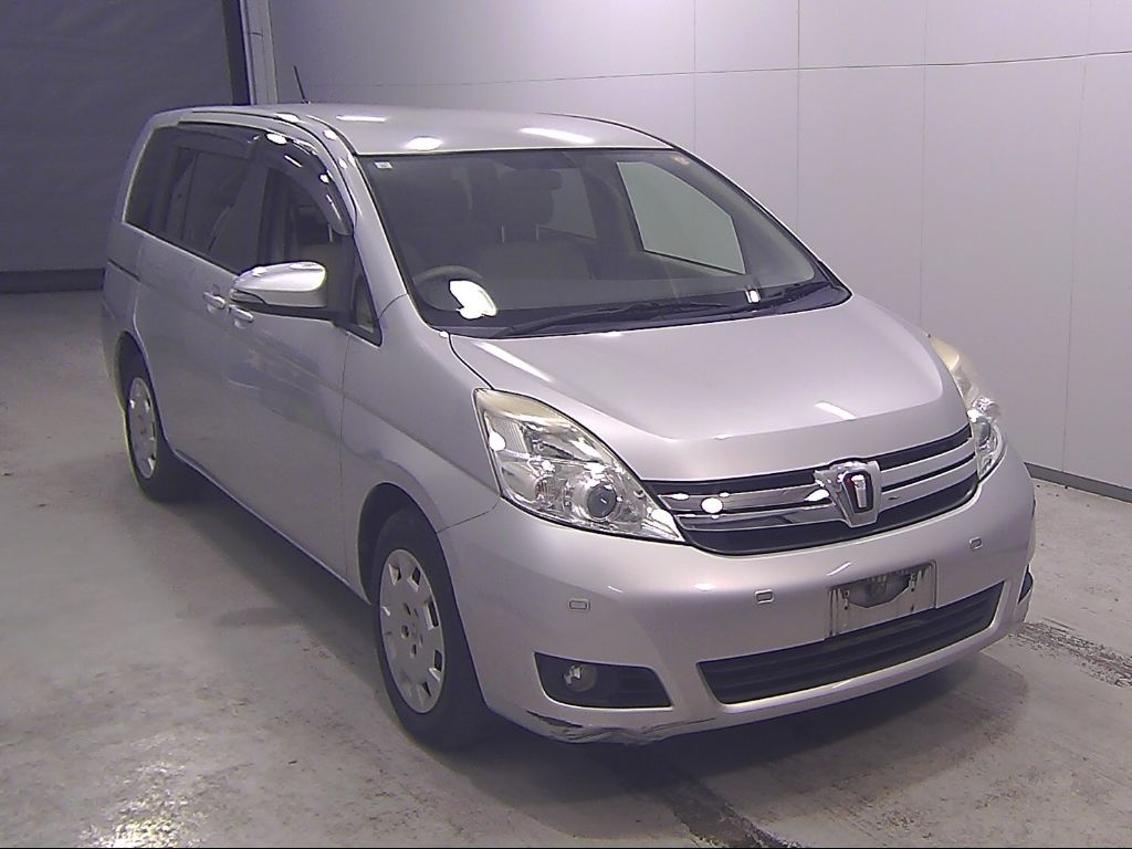 Japan Auction Vehicles 14 2015 Toyota Isis G auction photo