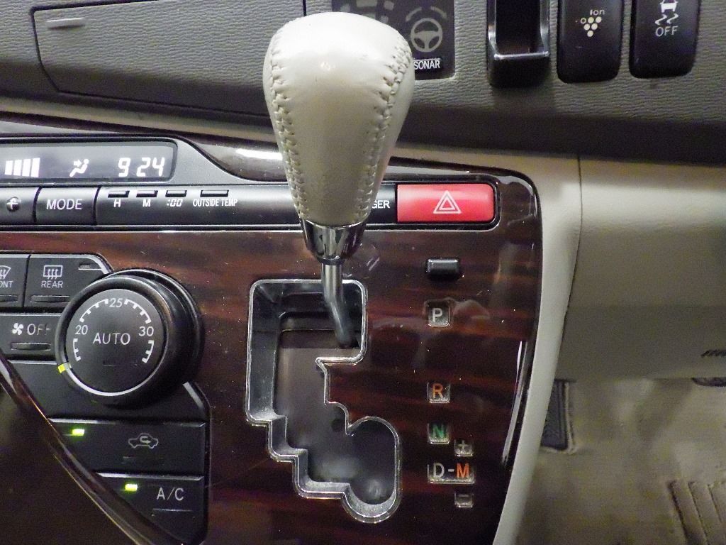 2015 Toyota Isis G auction photo 11